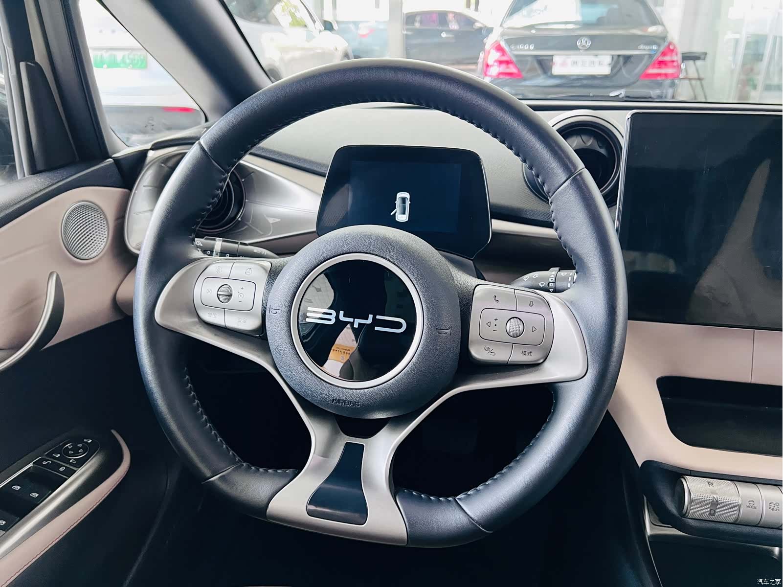 BYD Dolphin, 2024 21