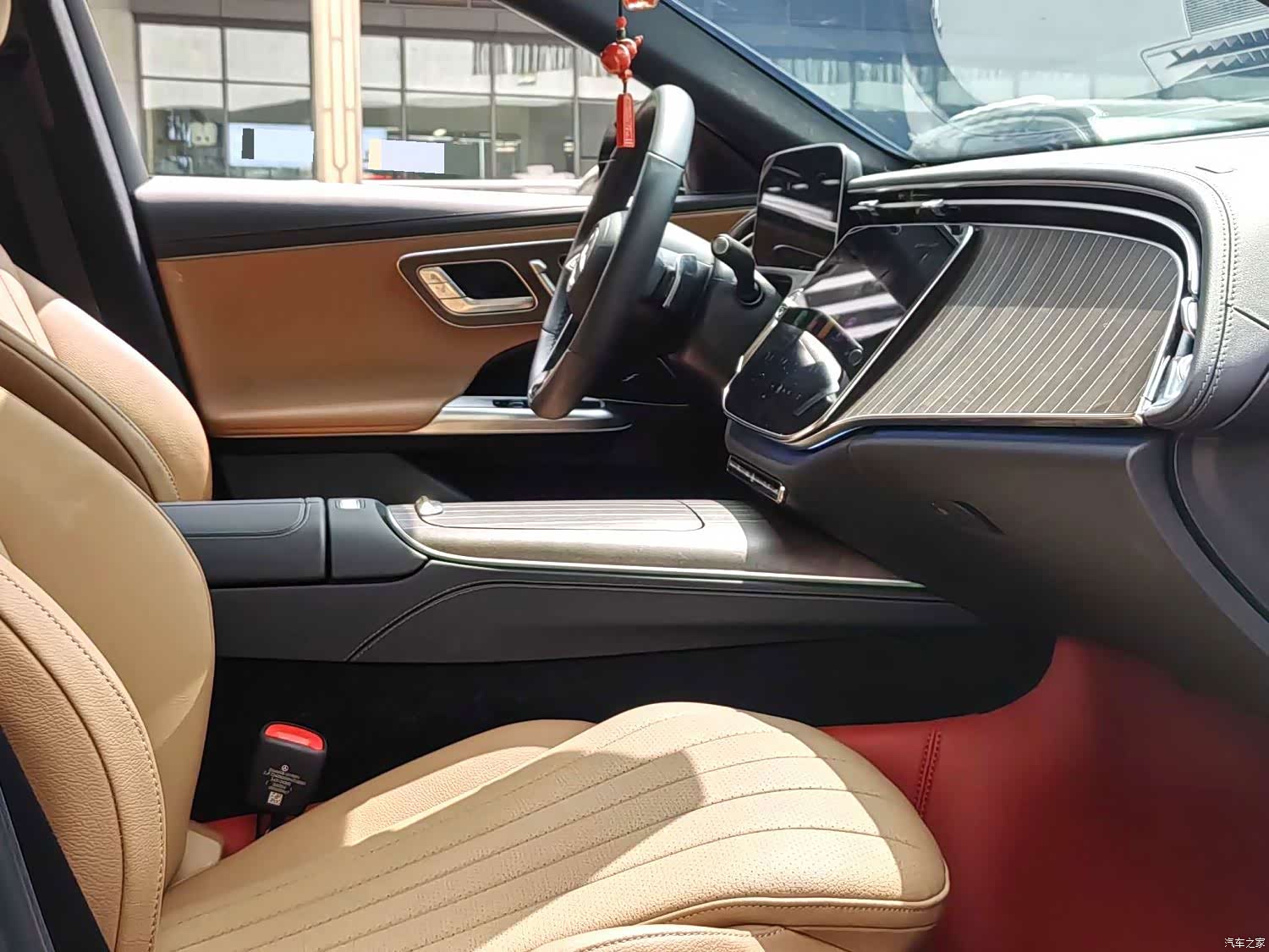 Mercedes-Benz E-Class, 2024 все фото