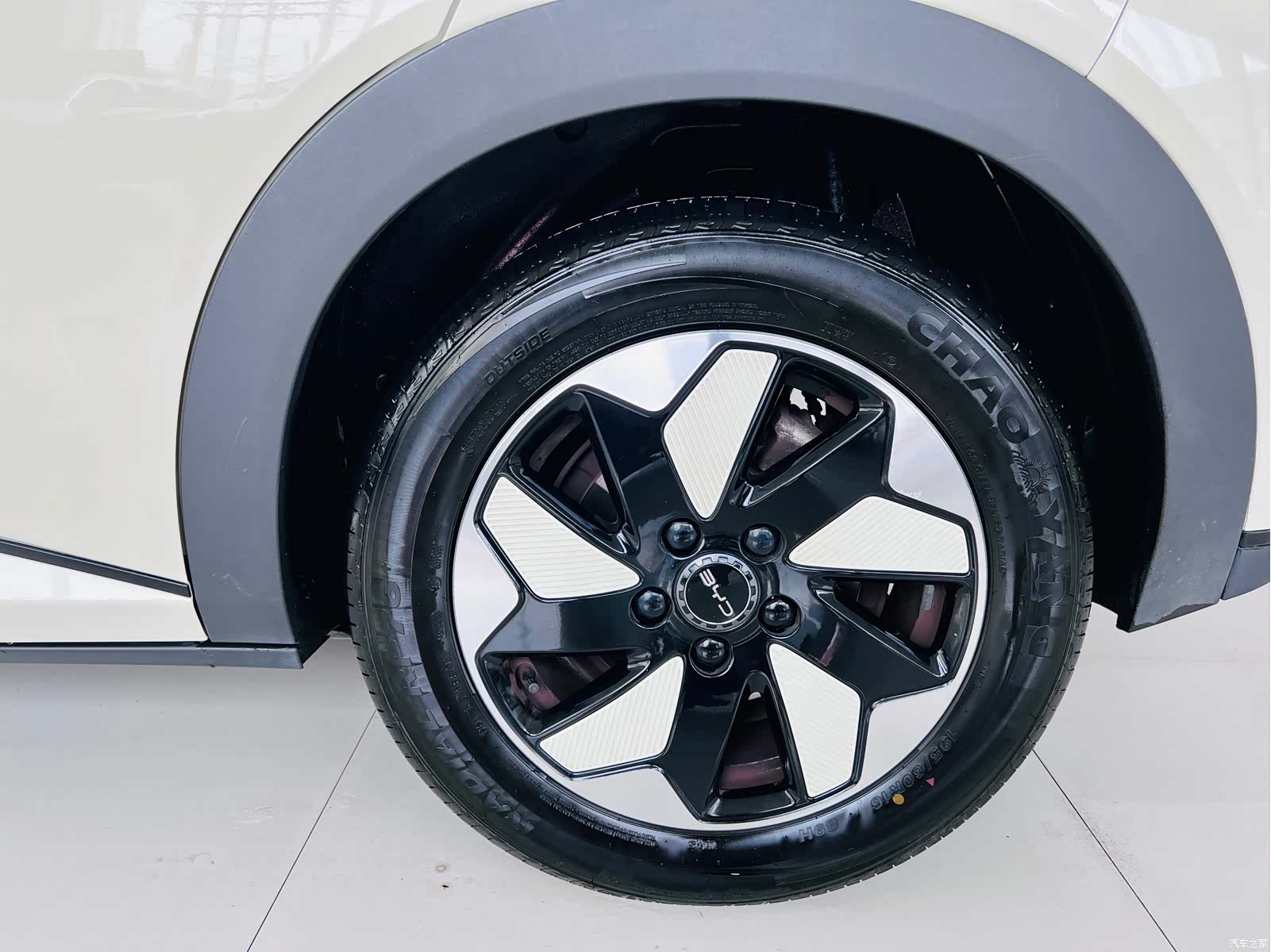 BYD Dolphin, 2024 15