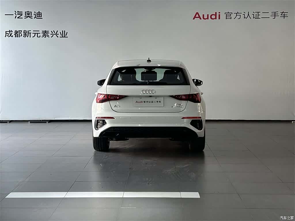 Audi A3, 2023 все фото