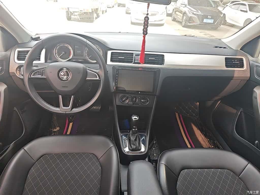 Skoda Rapid, 2019 10