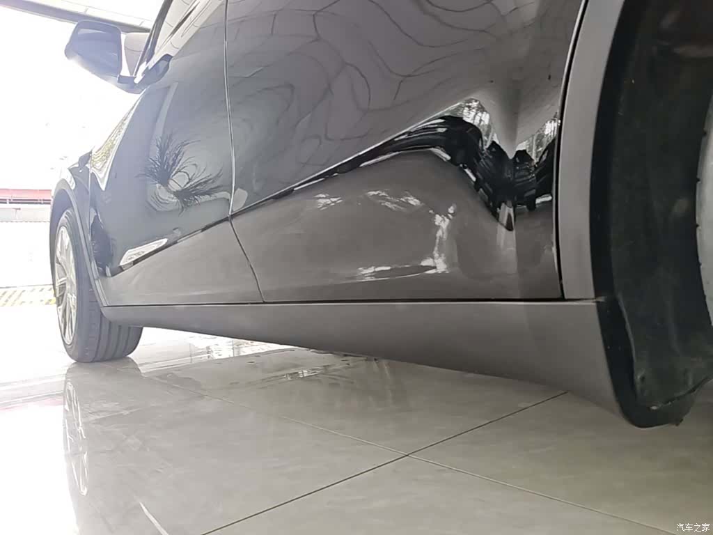 Tesla Model Y, 2023 22