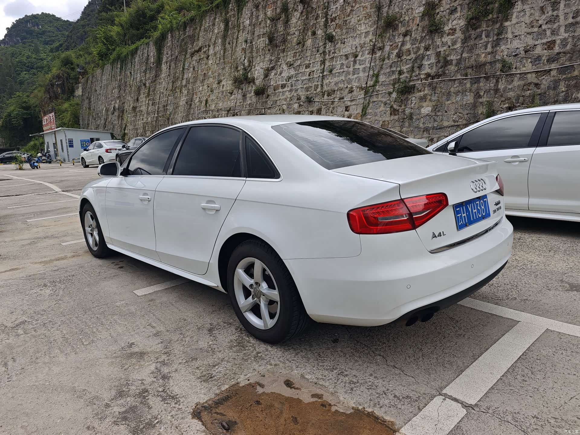 Audi A4L, 2014 6