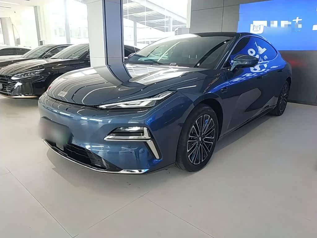 Geely Galaxy Starshine 8
