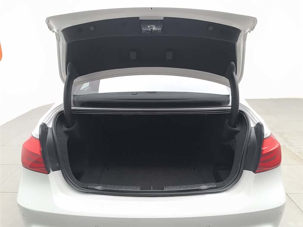 BMW 3 Series, 2017 16