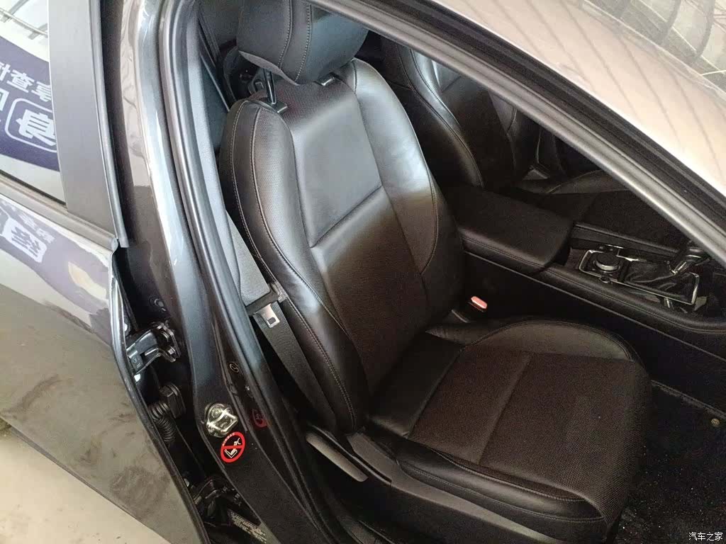 Mazda Mazda3, 2021 25