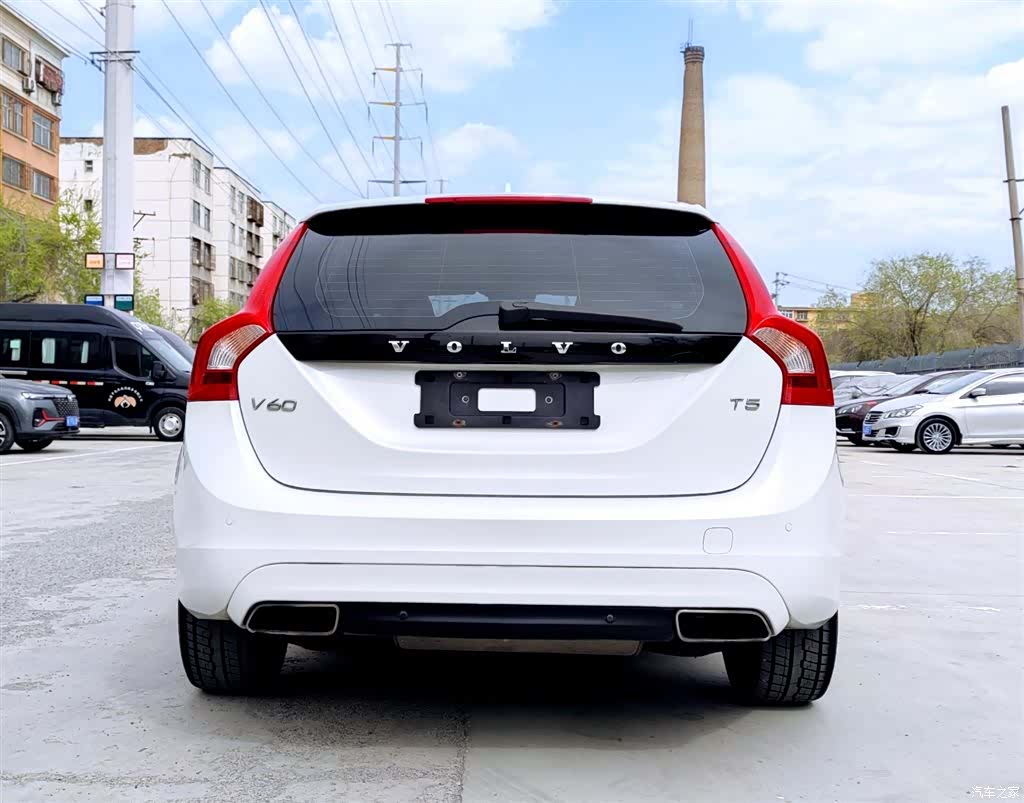 Volvo V60, 2015 все фото