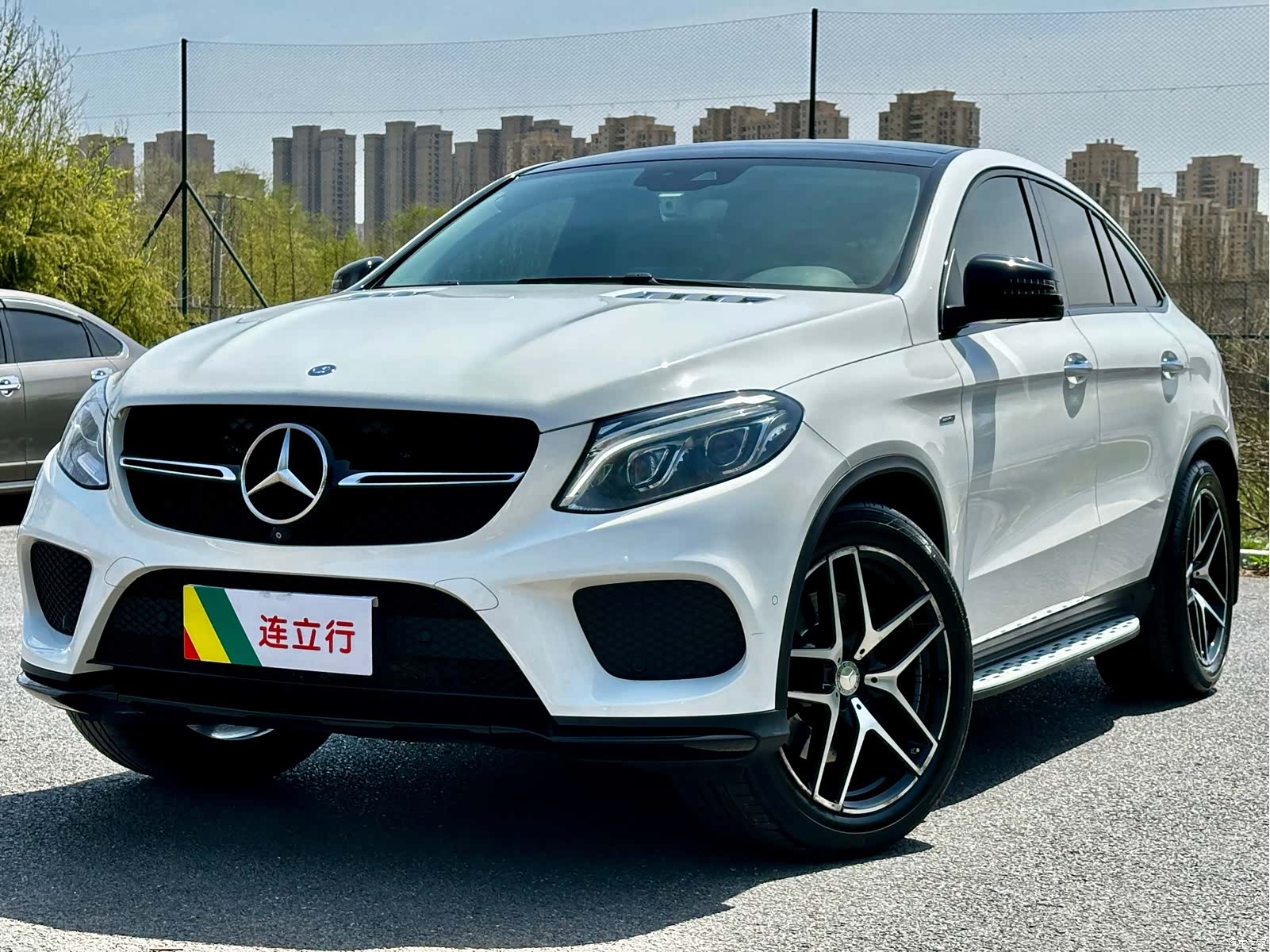 Mercedes-Benz GLE, 2016 1