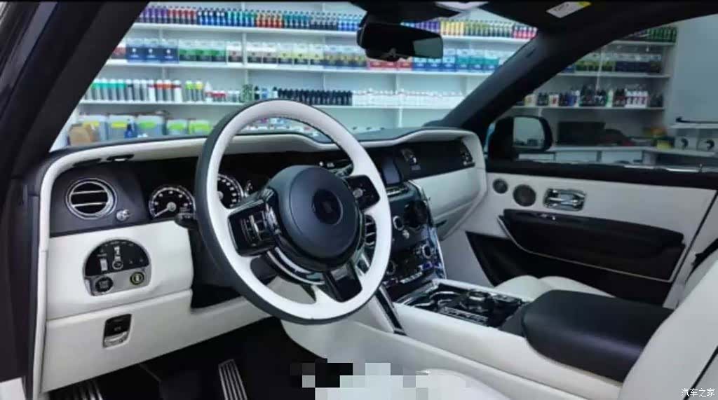 Rolls-Royce Cullinan, 2019 все фото