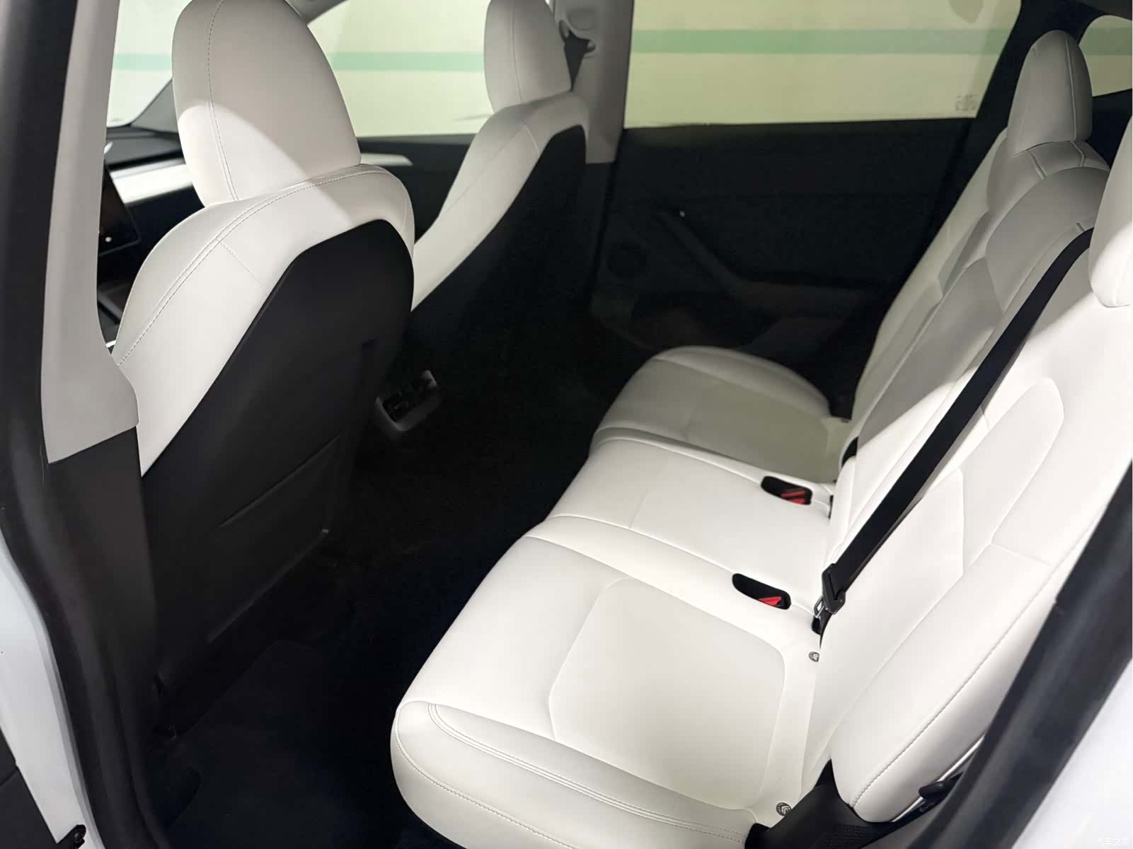 Tesla Model Y, 2023 7