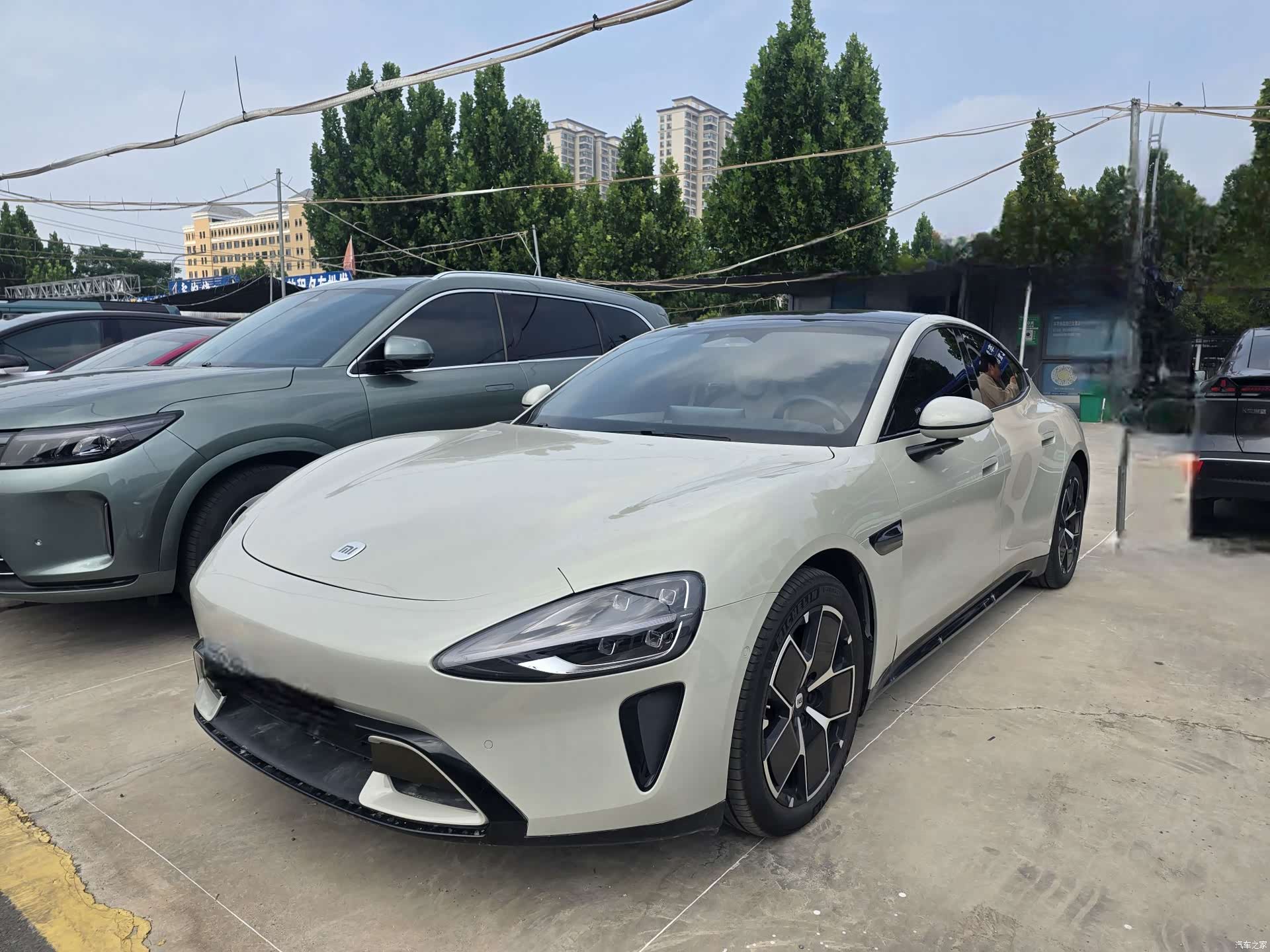 Xiaomi SU7, 2025 1