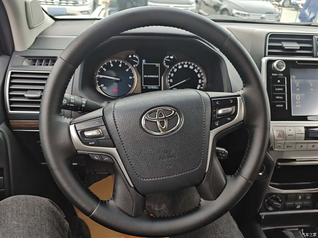 Toyota Prado, 2018 11