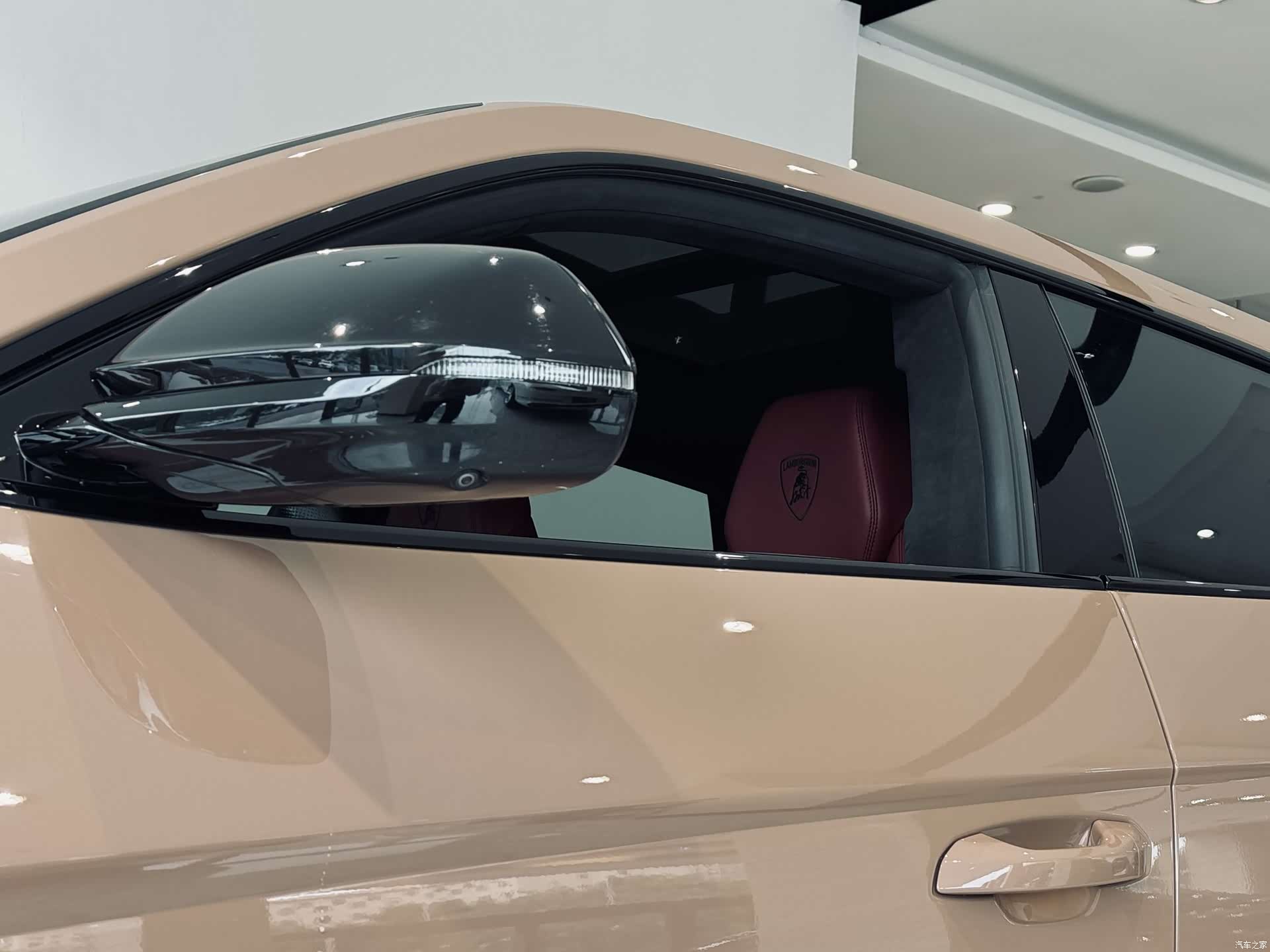 Lamborghini Urus, 2019 8