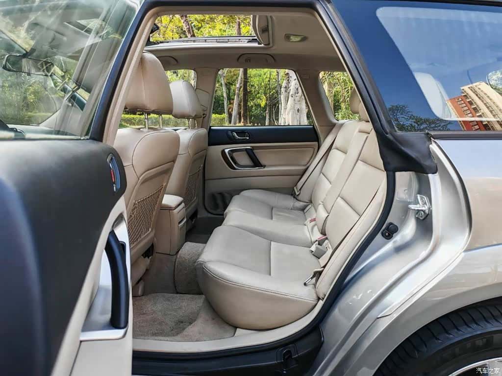 Subaru Outback, 2008 6