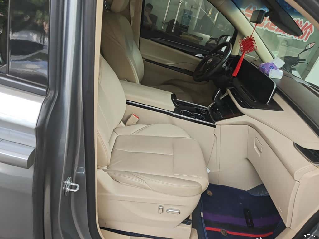 Buick GL8, 2023 25