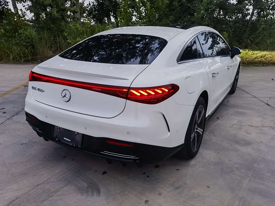 Mercedes-Benz EQS Mercedes-Benz EQS