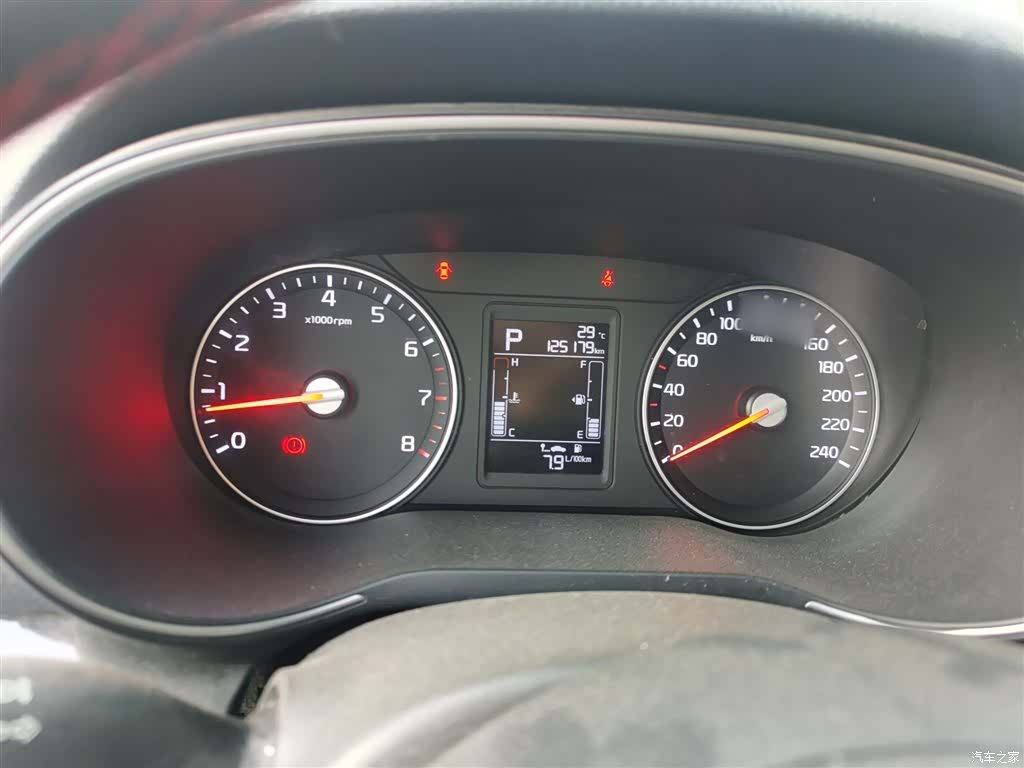 Kia KX3, 2016 4