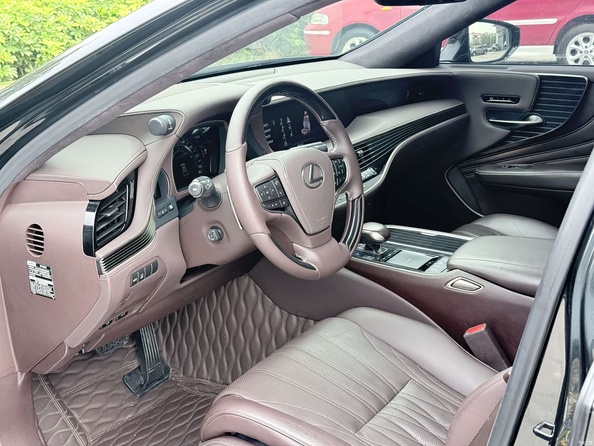 Lexus LS, 2020 16