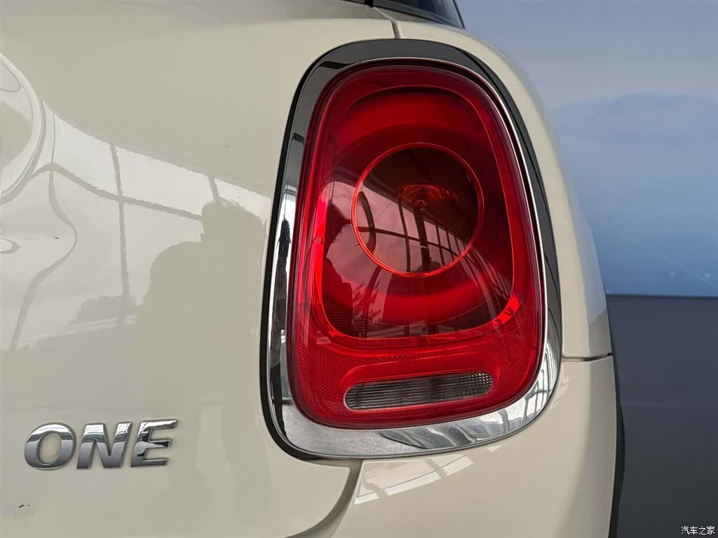 Mini ONE, 2021 11