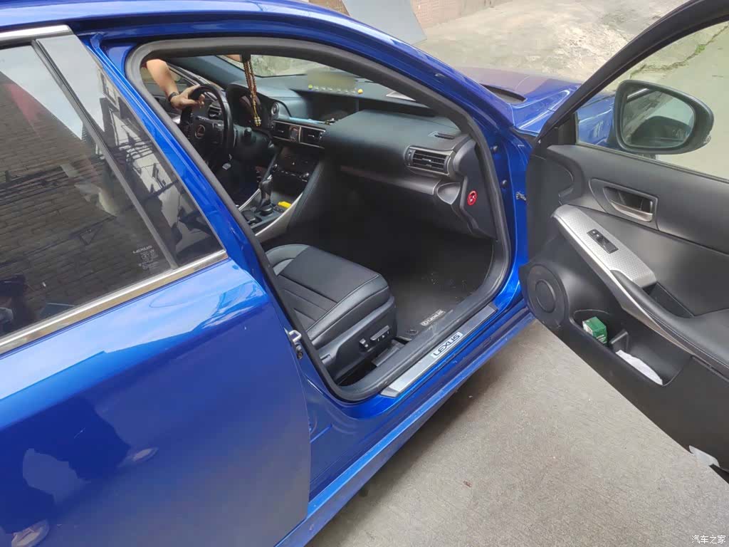 Lexus IS, 2018 19