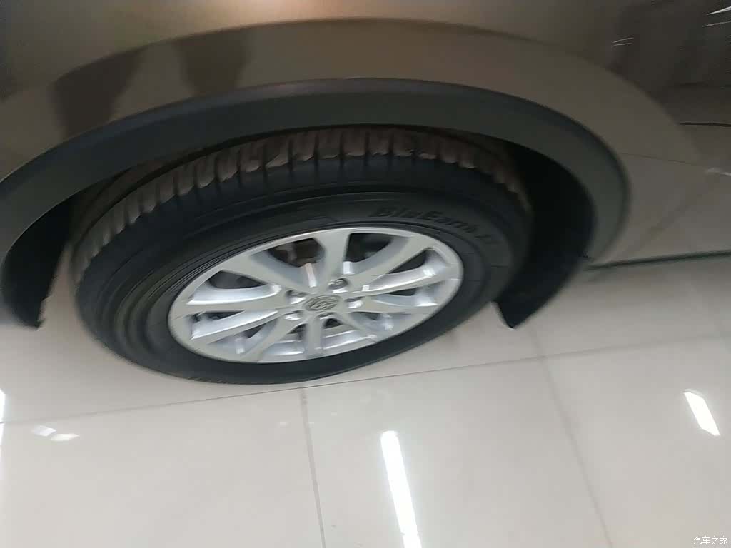 Buick Envision Plus, 2016 25