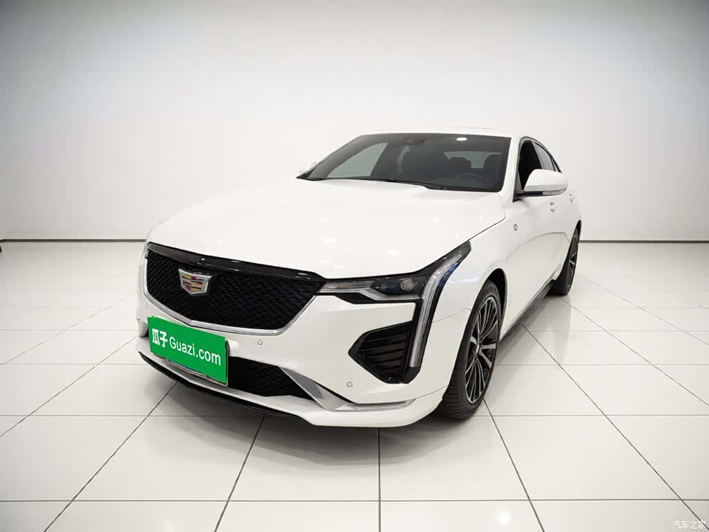 Cadillac CT4, 2023 2