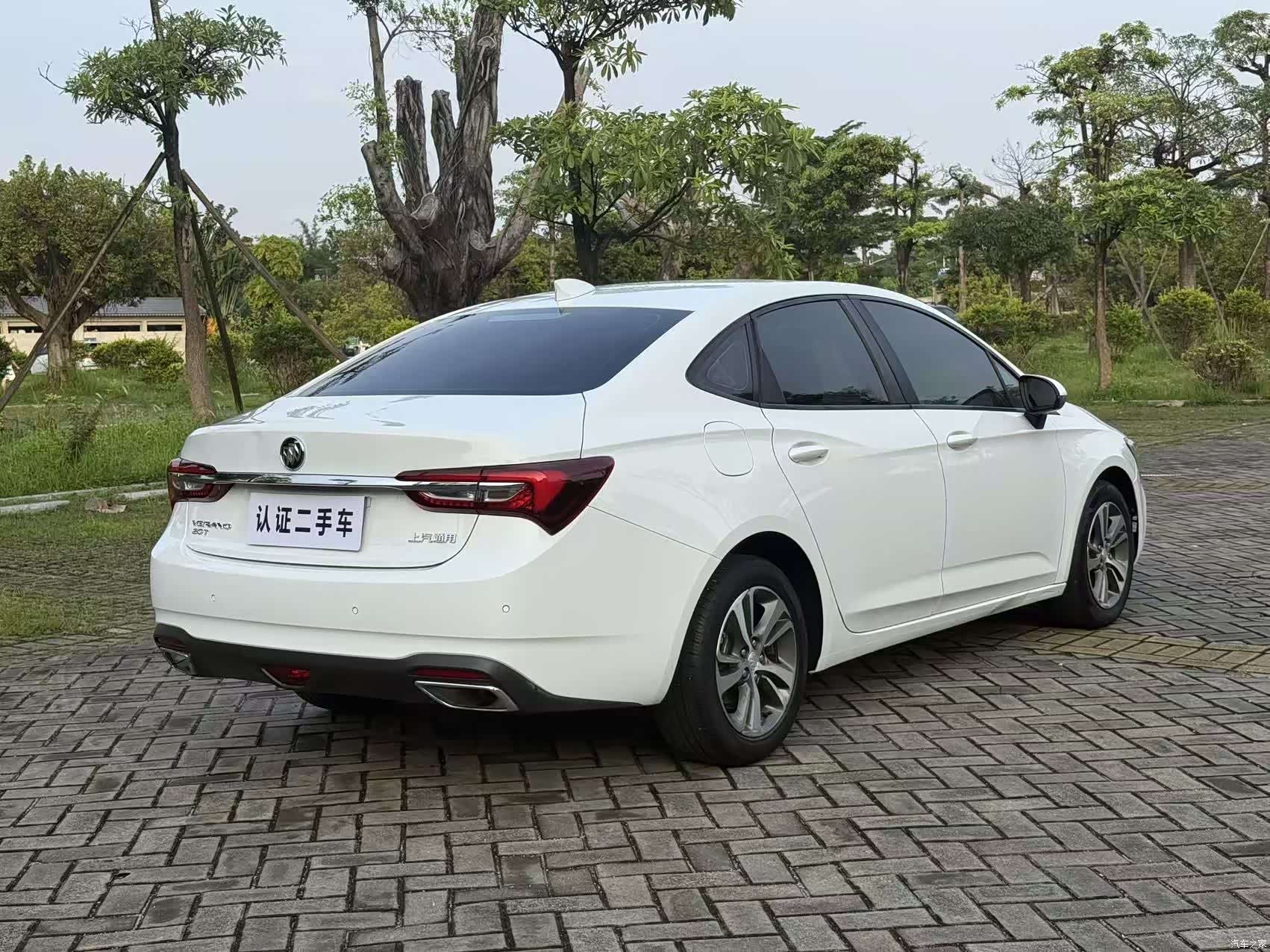 Buick Verano, 2020 11
