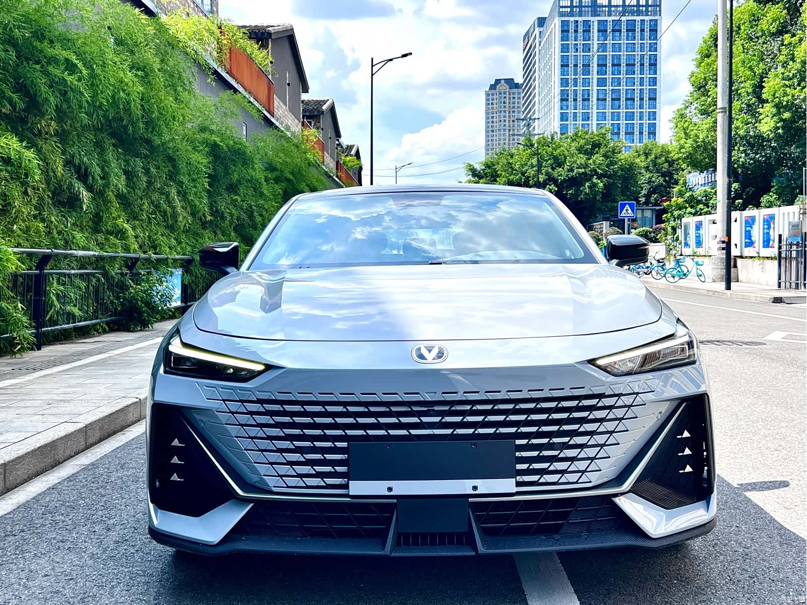 Changan UNI-V, 2022 2
