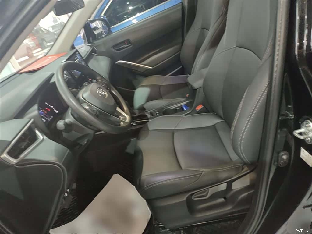 Toyota Frontlander, 2023 15