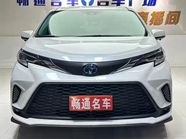 Toyota Granvia 2024 — купить из Китая под заказ