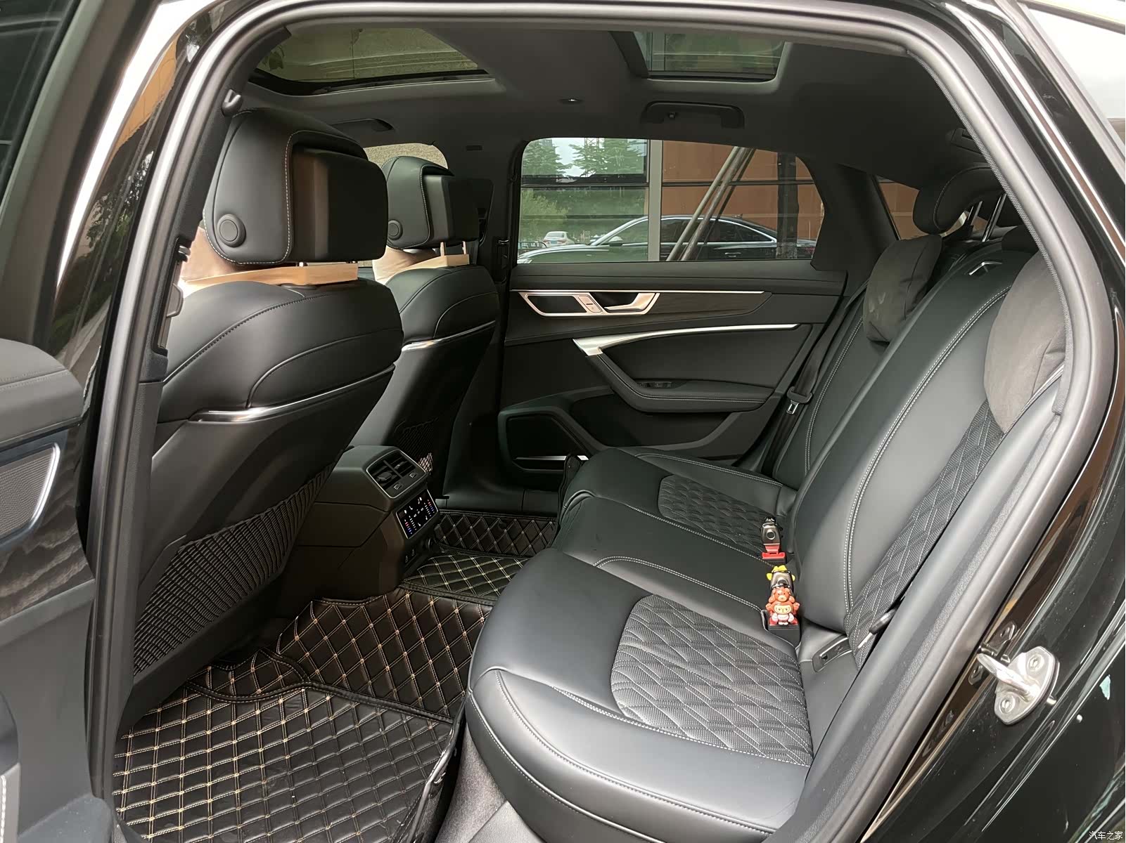 Audi A6L, 2025 7