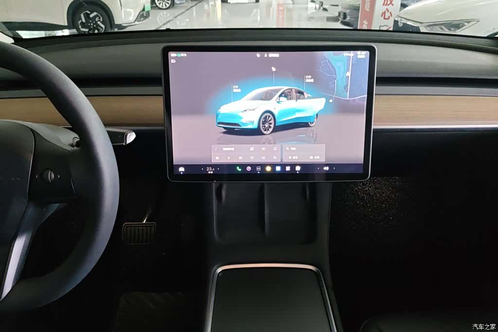 Tesla Model Y, 2022 13