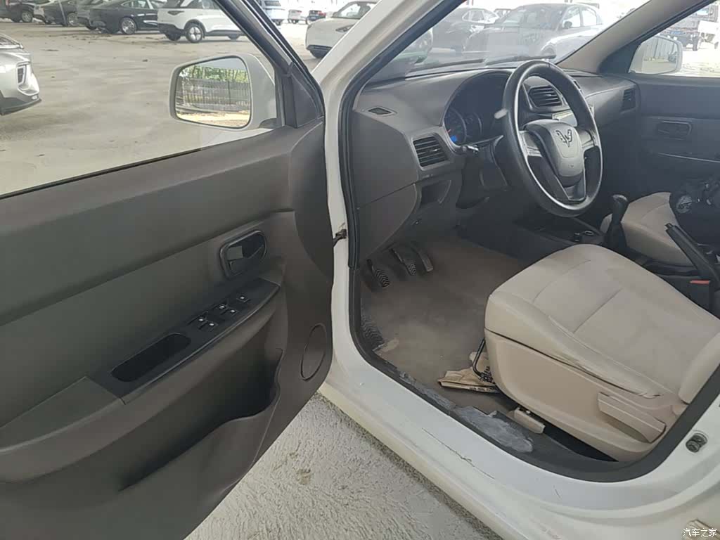 Wuling Hongguang, 2018 12