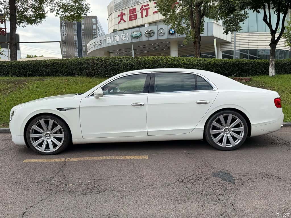 Bentley Flying Spur, 2016 3
