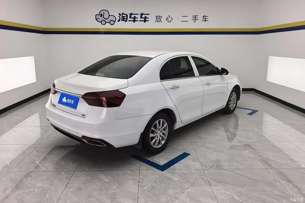Geely Emgrand, 2020 3