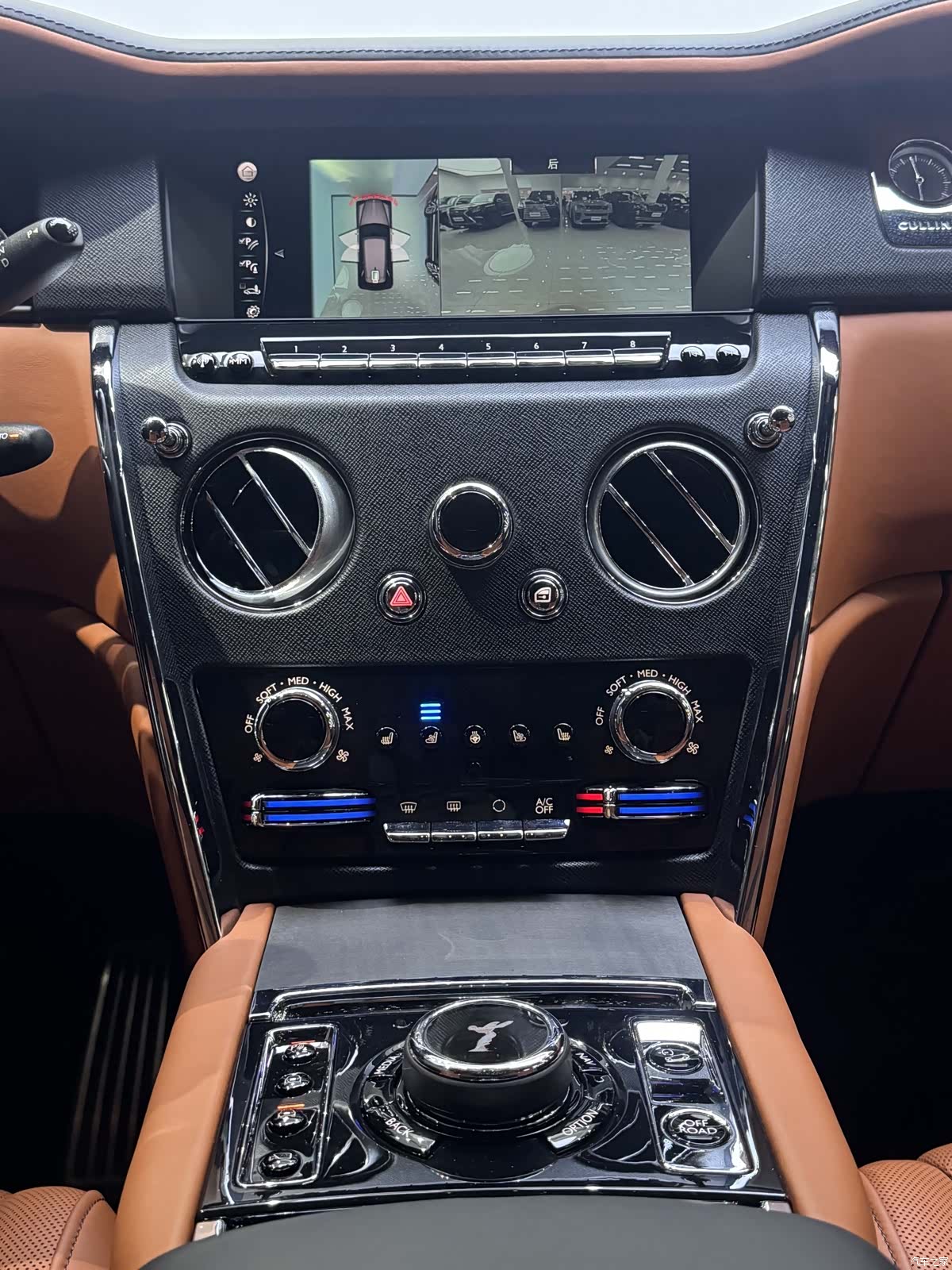 Rolls-Royce Cullinan, 2021 11
