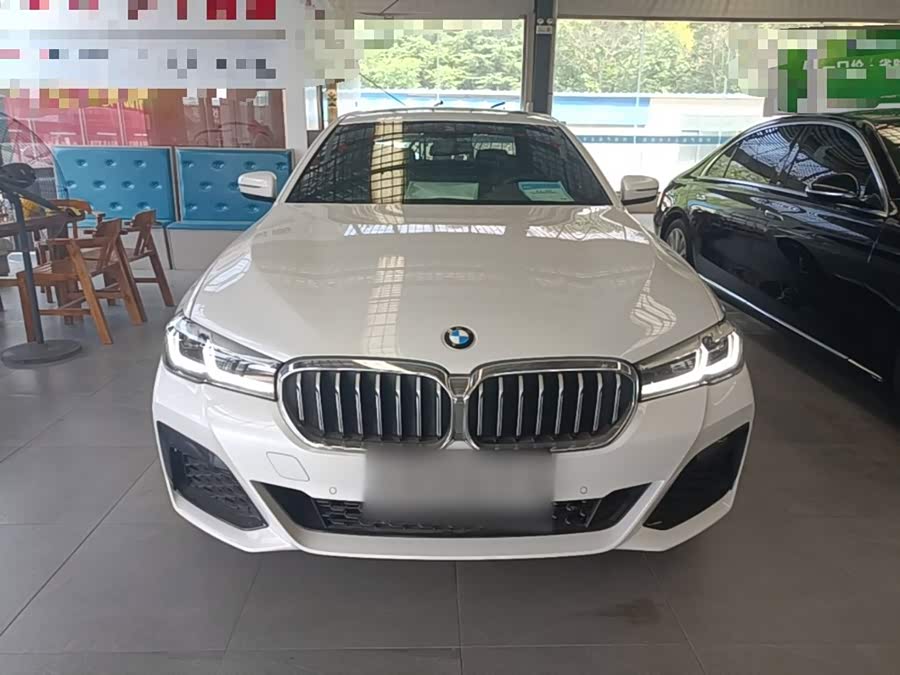 BMW 5 Series 2023, фото 3