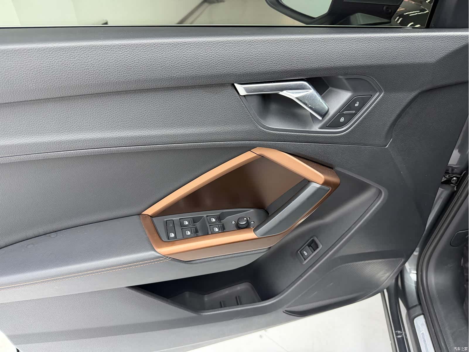 Audi Q3, 2022 12