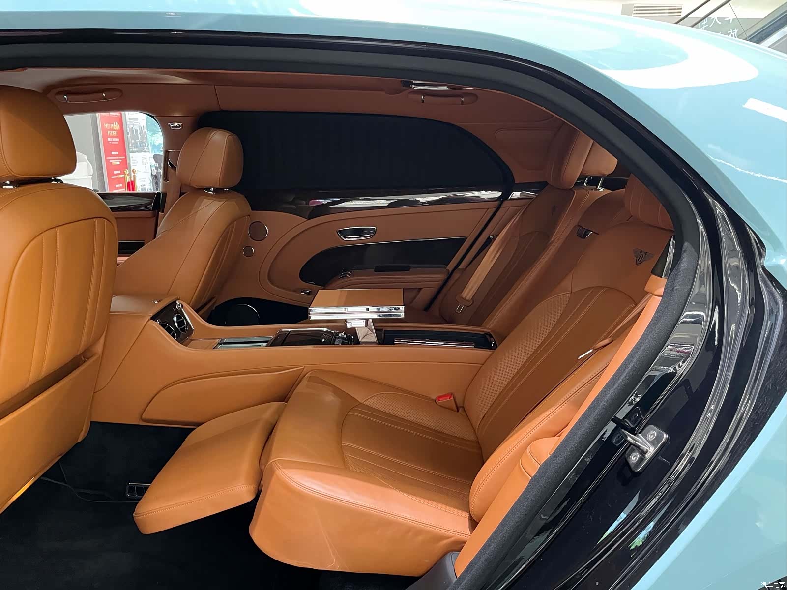 Bentley Mulsanne, 2019 14