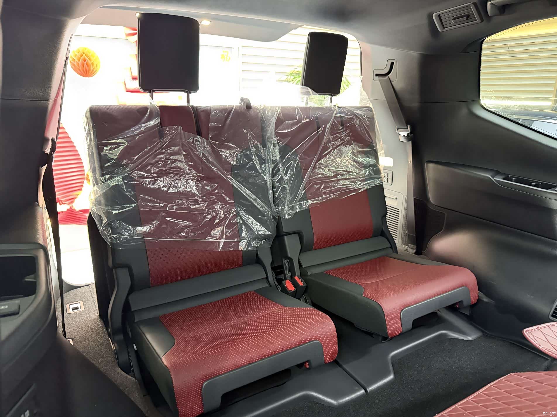 Toyota Land Cruiser, 2024 19