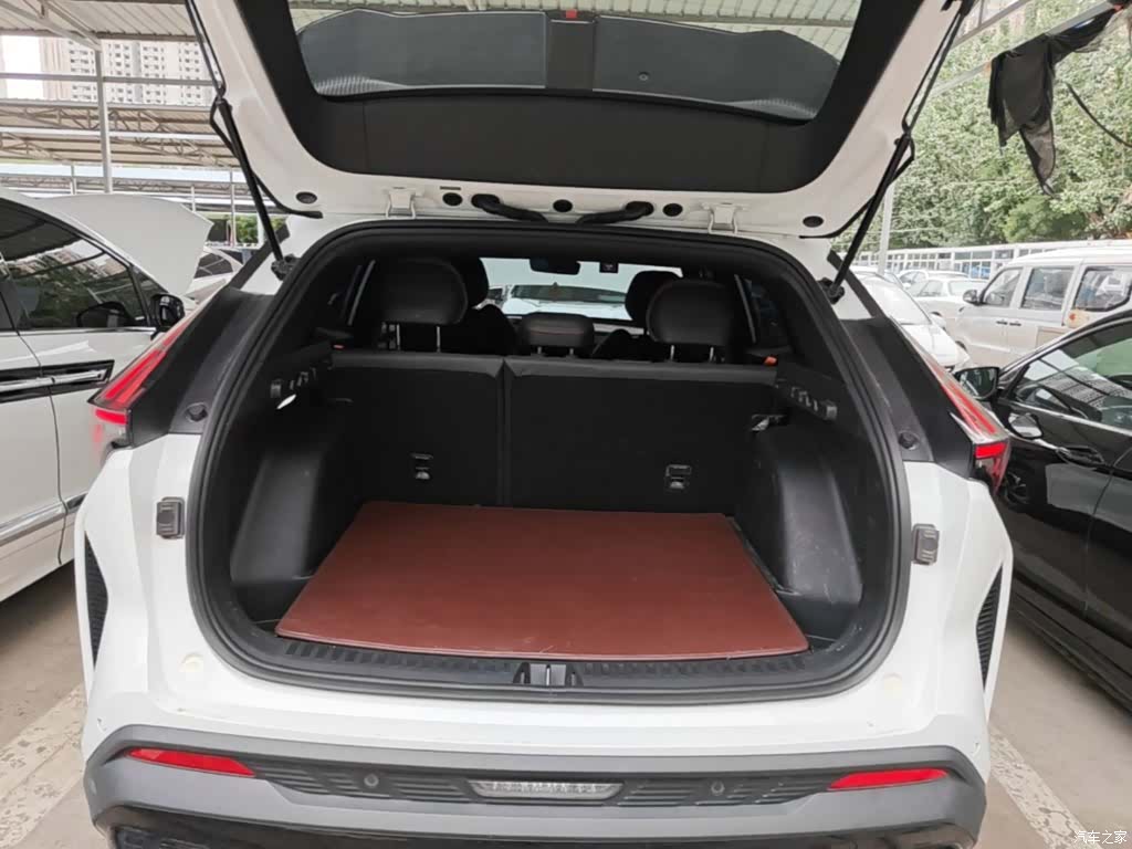 Geely Boyue, 2023 19
