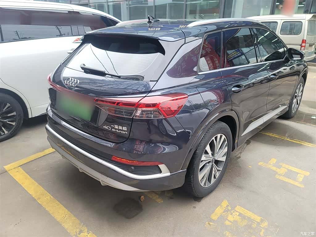 Audi Q4 e-tron, 2023 7