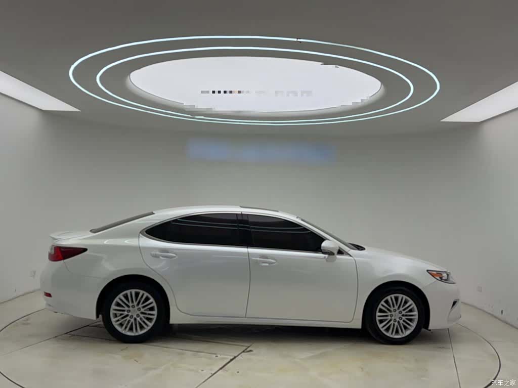 Lexus ES, 2018 22