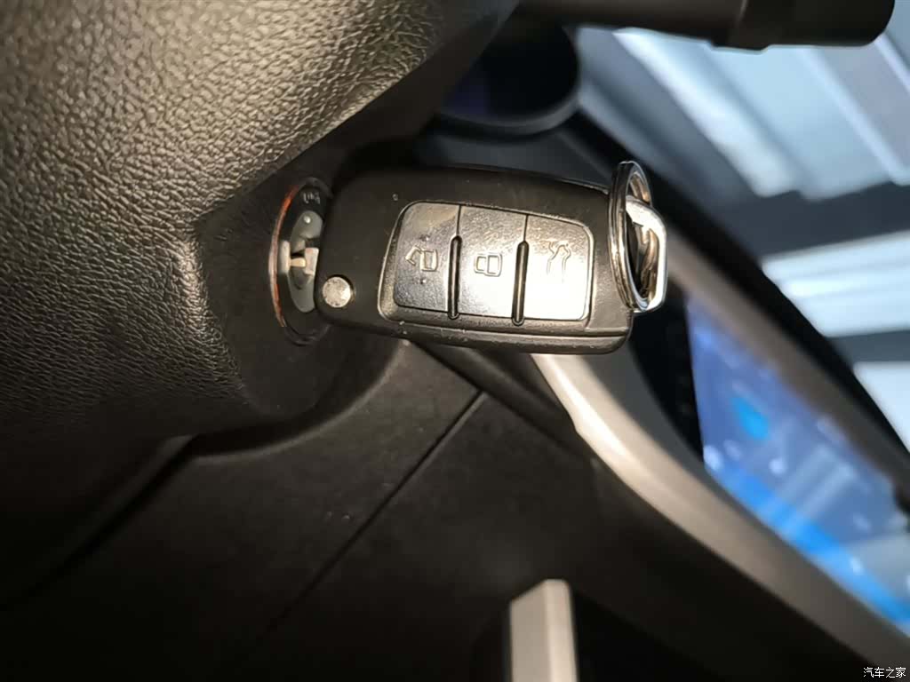 Geely V, 2019 9