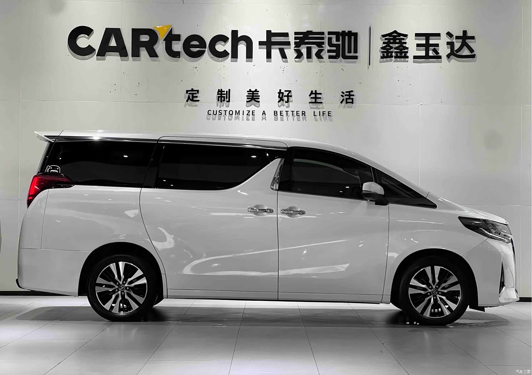 Toyota Alphard, 2018 все фото