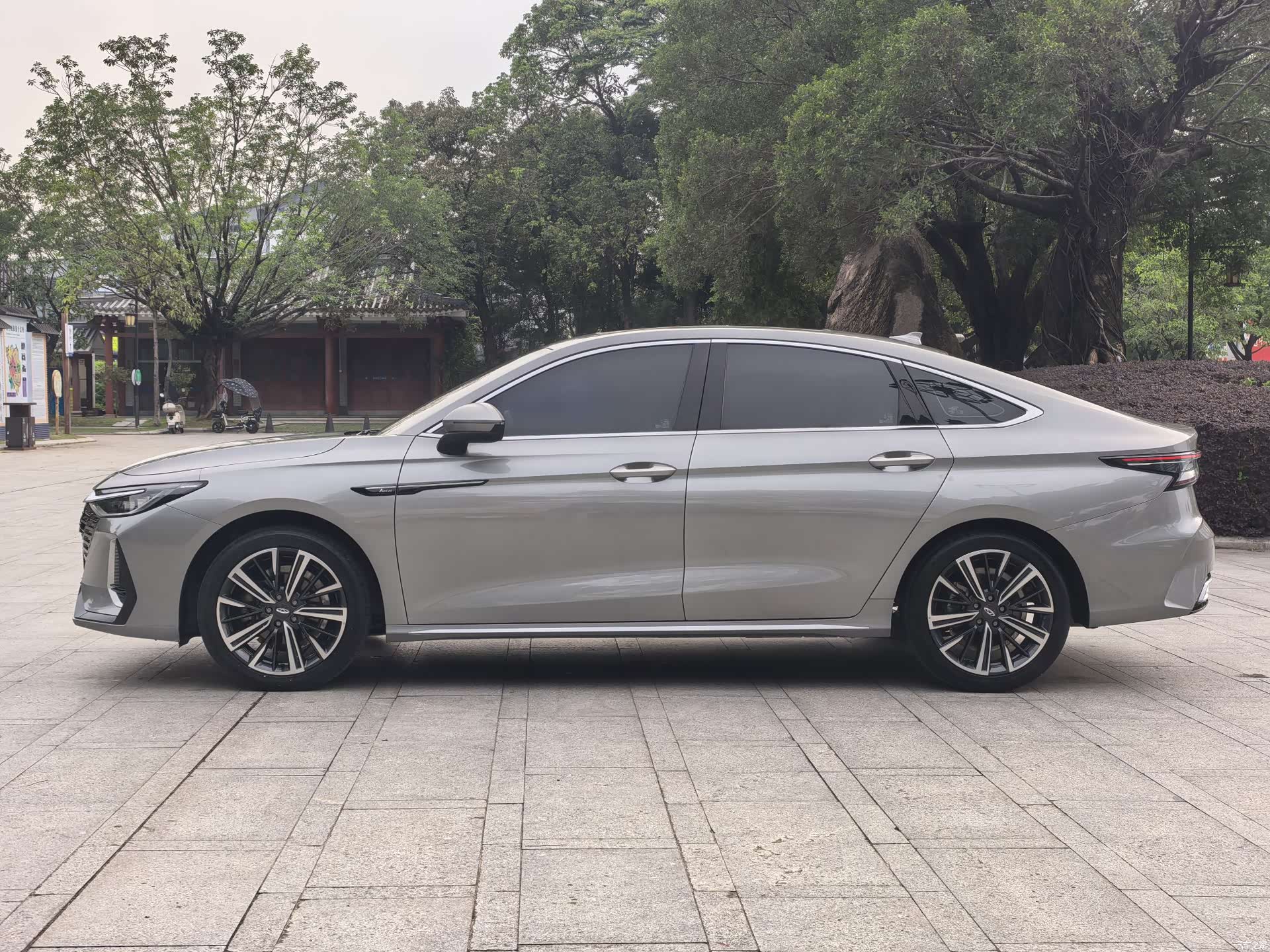 Chery Arrizo 8, 2023 4