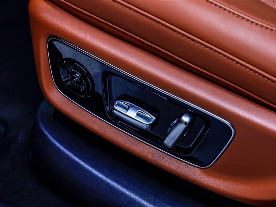 Li Auto Ideal L8