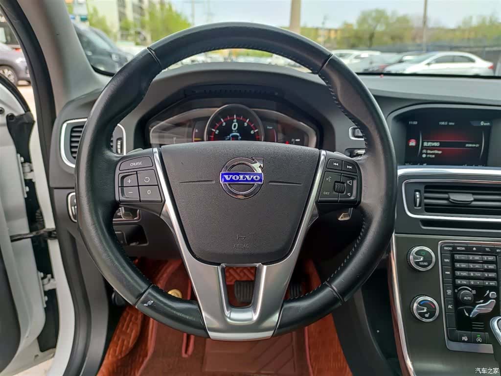Volvo V60, 2015 12