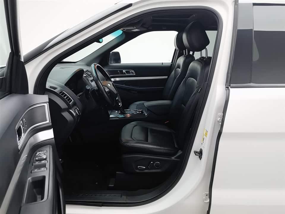 Ford Explorer Ford Explorer