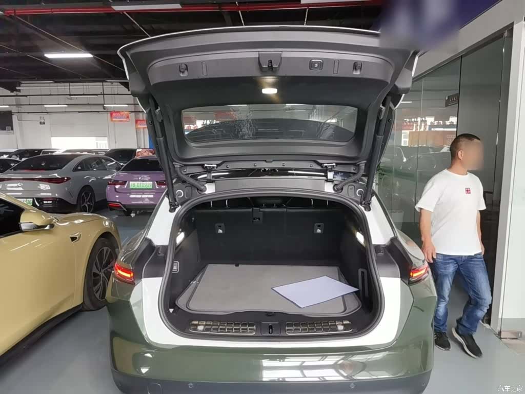 NIO ET5, 2024 15